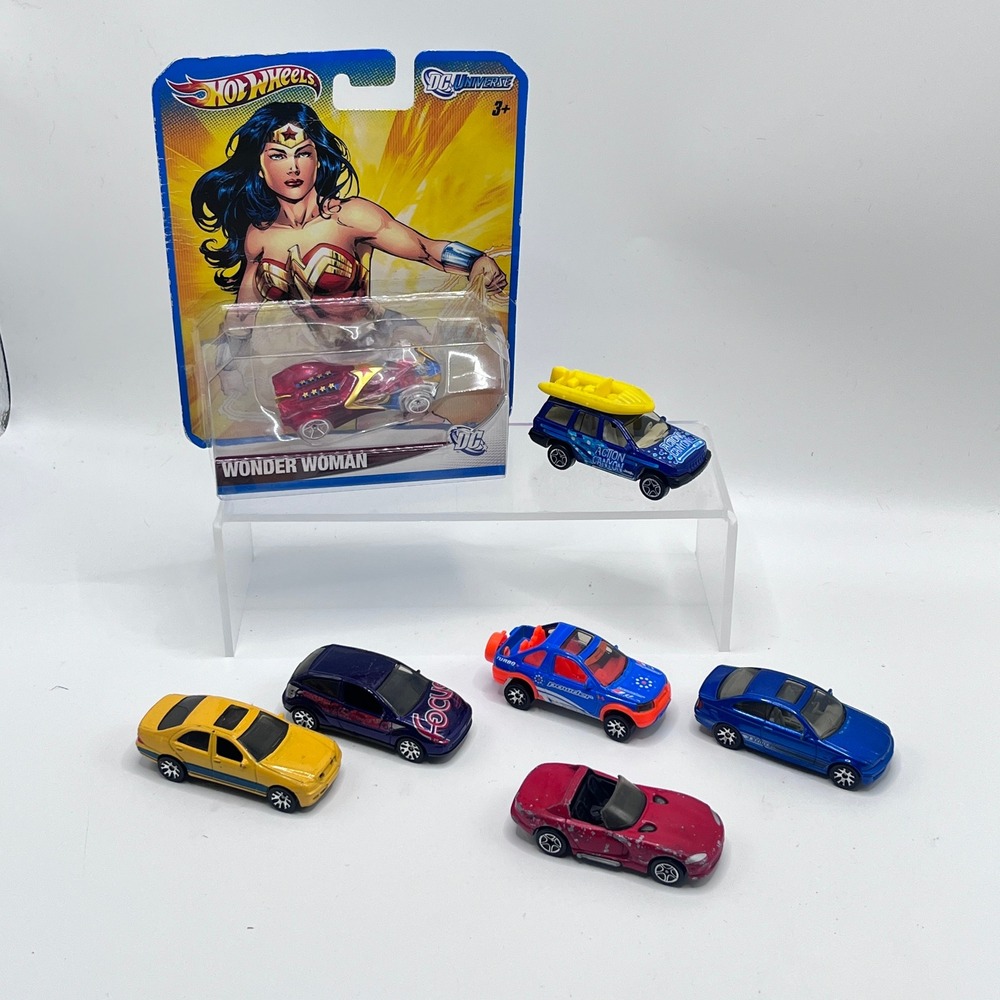 Hot Wheels DC Wonder Woman Car Lot Jeep BMW Mercedes Ford Focus Viper 7pc